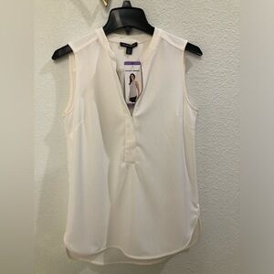 NWT Hilary Radley  sleeveless blouse size XS